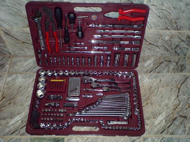 Ferramentas e equipamentos diversos